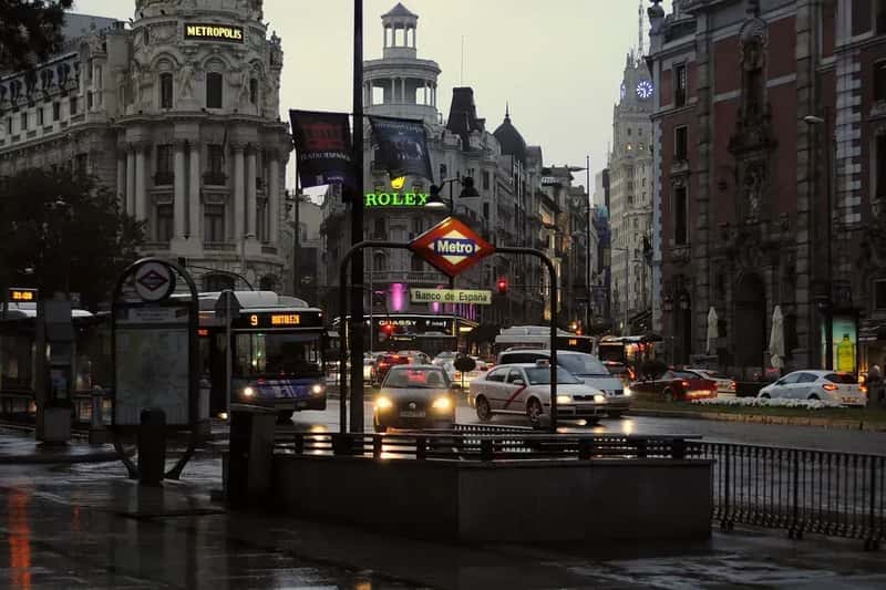 Spain: Madrid's Surprisingly Spotless Network (Image Credits: Flickr)