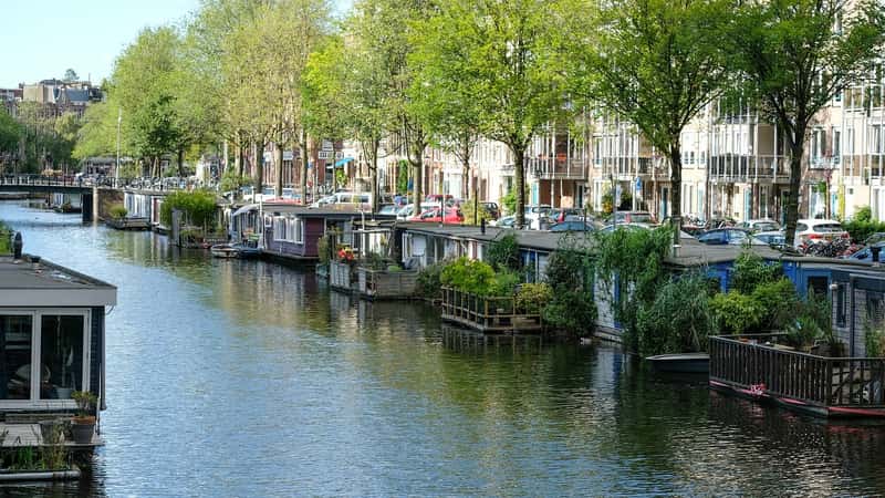 Netherlands: Progressive Living in Europe's Heart (Image Credits: Pixabay)