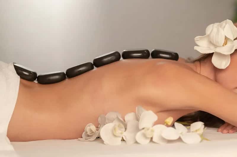 7. Spa Treatments With a 20% Gratuity Already Baked In (Image Credits: Unsplash)