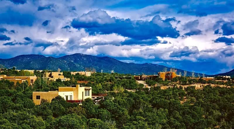 6. New Mexico - Where Opportunity Falls Short (Image Credits: Pixabay)