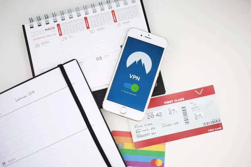 5. Use Price Alerts and Flexible Search Tools to Outsmart Dynamic Pricing (Image Credits: Pixabay)