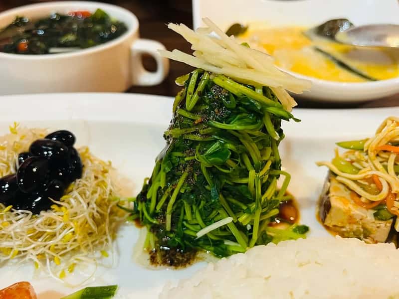 Taiwan: Buddhist Roots, Modern Convenience (Image Credits: Unsplash)