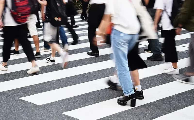 Blocking Passageways and Sidewalks for the Perfect Instagram Shot (Image Credits: Unsplash)