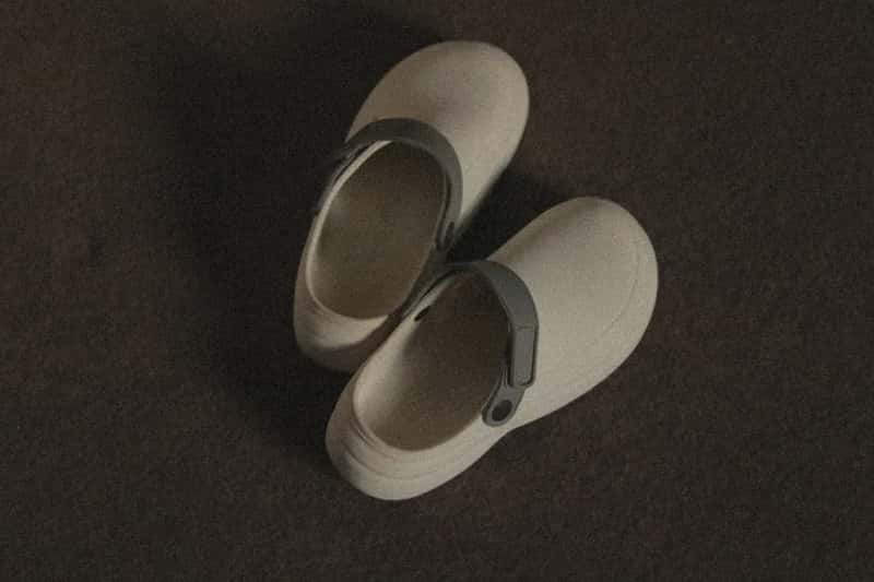#9 - Always Wear Closed-Toe Shoes While Cooking (Image Credits: Unsplash)