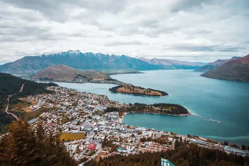 Ireland and New Zealand: The Silver and Bronze Medalists (Image Credits: Unsplash)