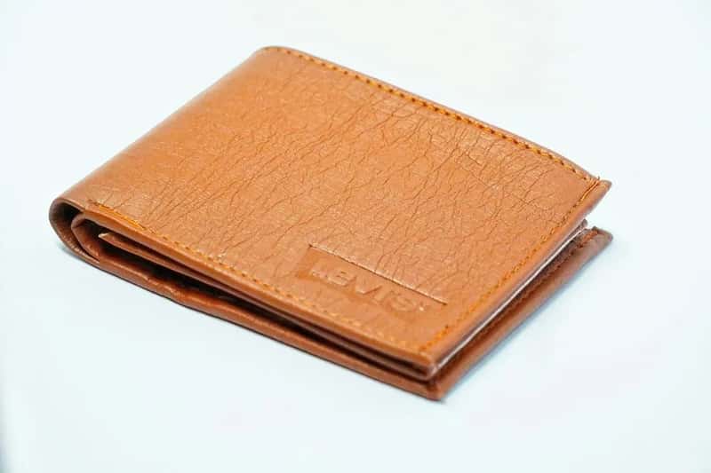 An RFID Blocking Sleeve You're Counting On (Image Credits: Unsplash)