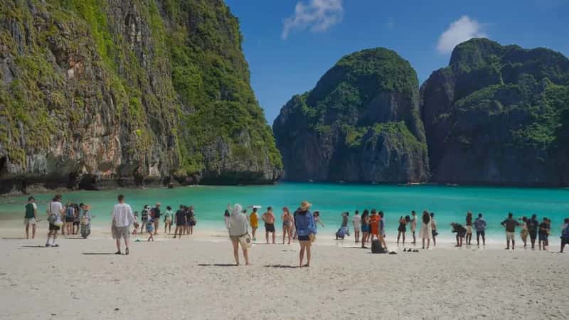 Maya Bay, Thailand (Image Credits: Pexels)