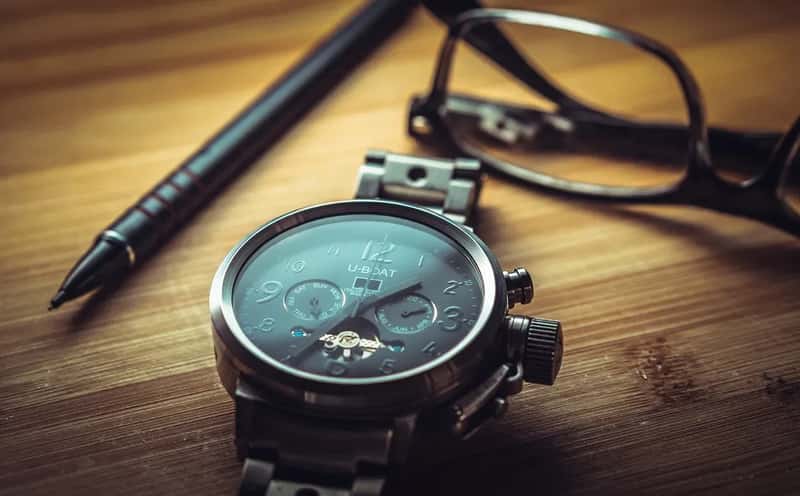 #1 - They Keep Their Watch Set to Ship's Time - Always (Image Credits: Pixabay)