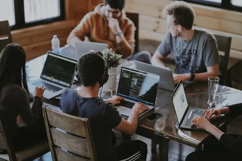 The Myth: You Cannot Build a Tech Career in Las Vegas (Image Credits: Unsplash)