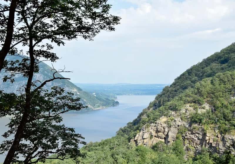 #10 – The Hudson Valley, New York: Wine Country One Hour from the City, Somehow Peaceful (Image Credits: Unsplash)