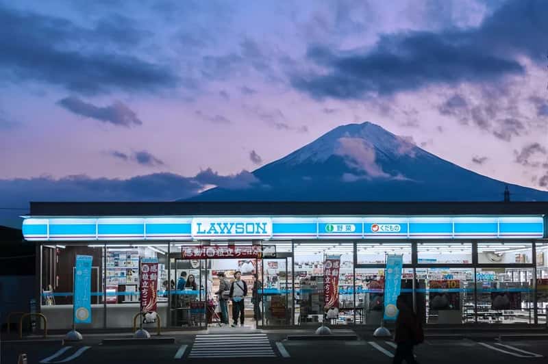 Mount Fuji, Japan (Image Credits: Unsplash)