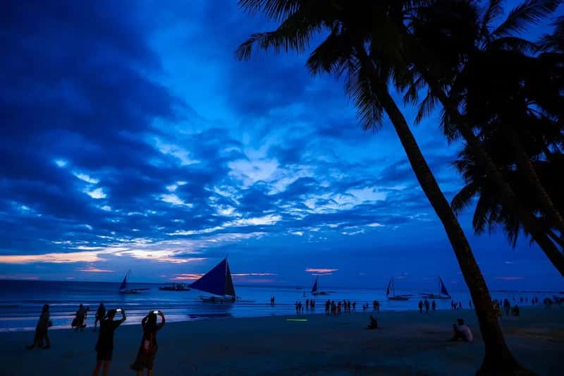 8. The Philippines - English-Speaking Value in the Tropics (Image Credits: Pixabay)