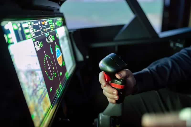 Preparing an Airline: Pilots, Crew and Engineers (Image Credits: Pexels)