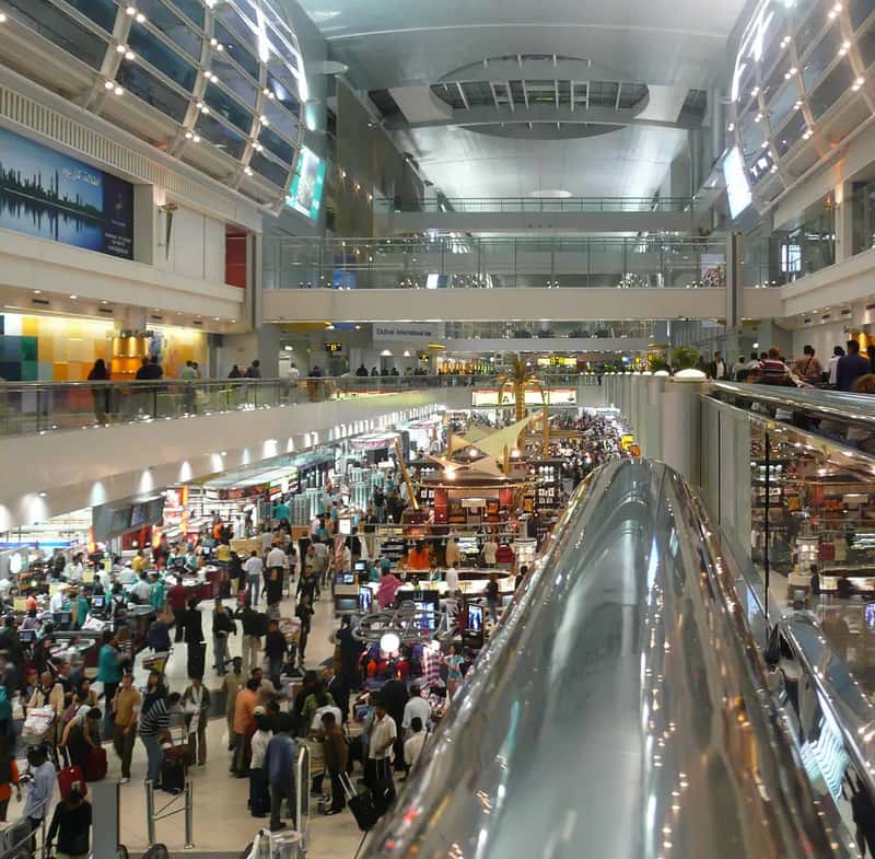 5. Holiday and peak-season crowd surges (joiseyshowaa, Flickr, CC BY-SA 2.0)