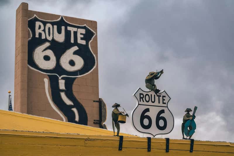 3. Mandatory Roadside Attraction Stops (Image Credits: Unsplash)