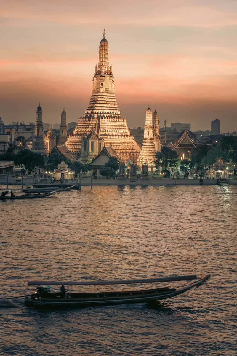 Bangkok, Thailand (Image Credits: Unsplash)