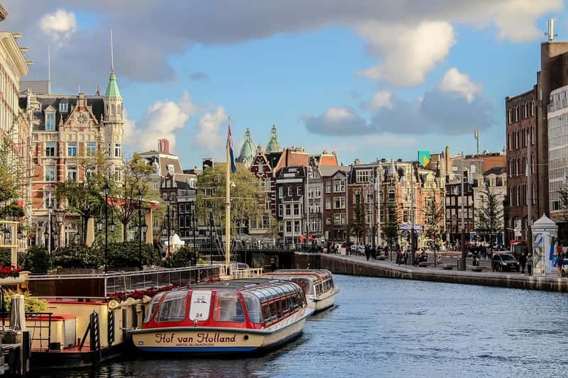 Amsterdam tightens the gate on ocean liners (Image Credits: Pixabay)