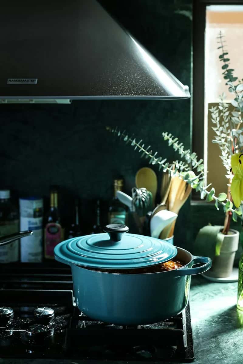 #19 - The Crock-Pot Originally Cost $25 and Was Considered Expensive (Image Credits: Unsplash)