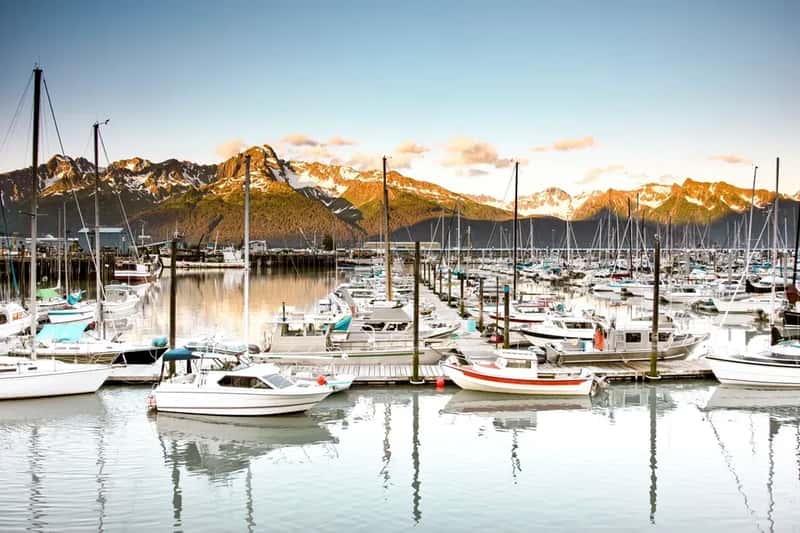 #8: Seward, Alaska - Glaciers, Fjords, and Complete Jaw-Drop Moments (Image Credits: Rawpixel)