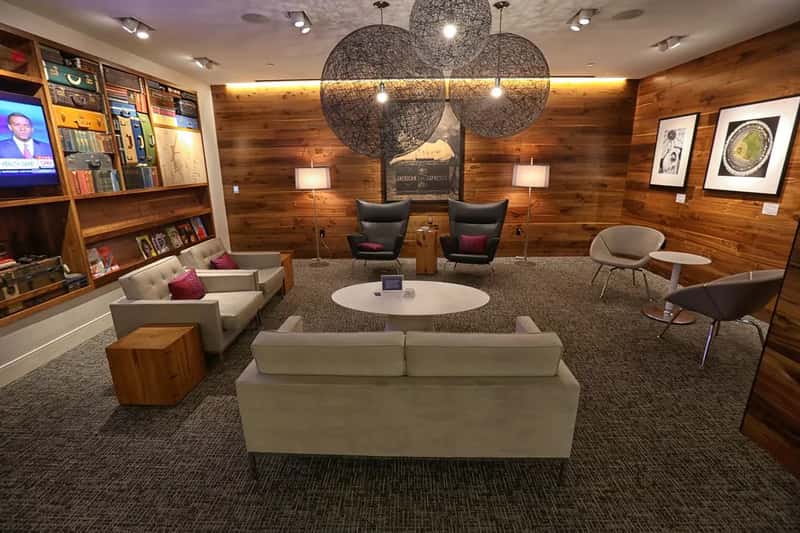 Amex Centurion Lounges across the U.S. (Daniel Gillaspia, Flickr, CC BY 2.0)