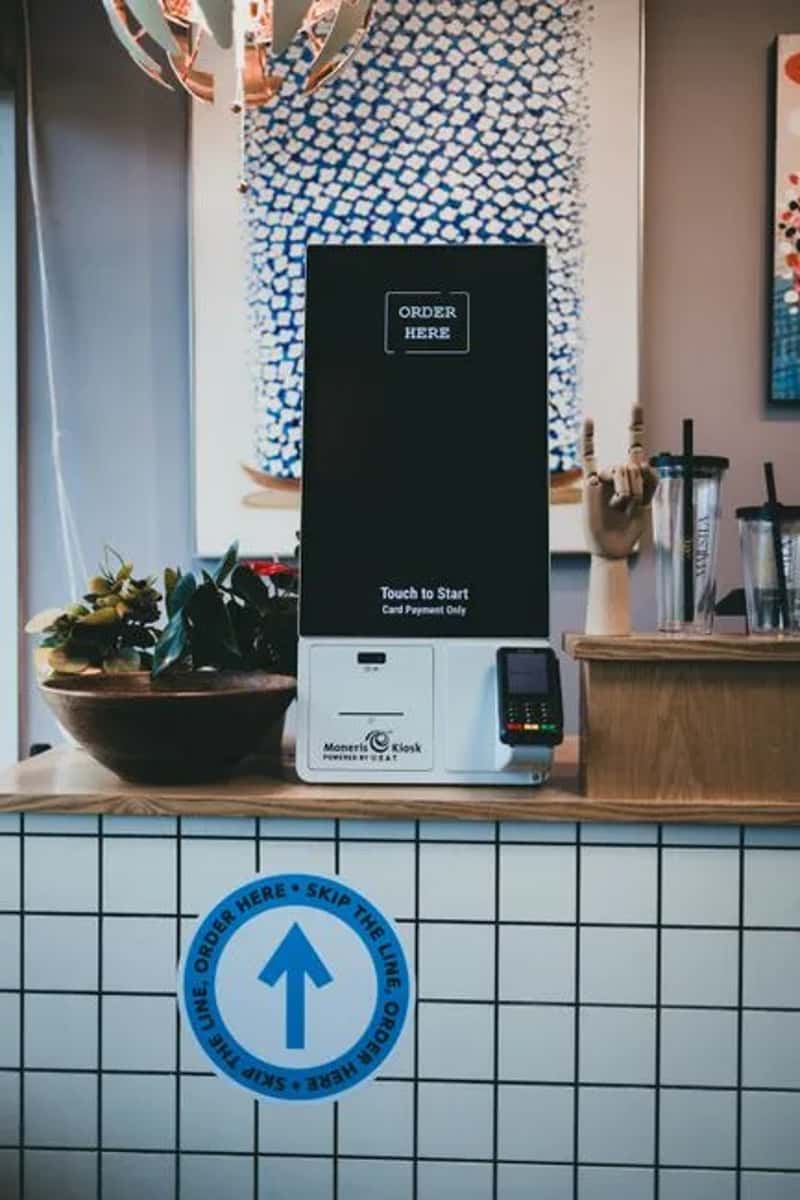1. Ordering food without stumbling over words (Image Credits: Pexels)