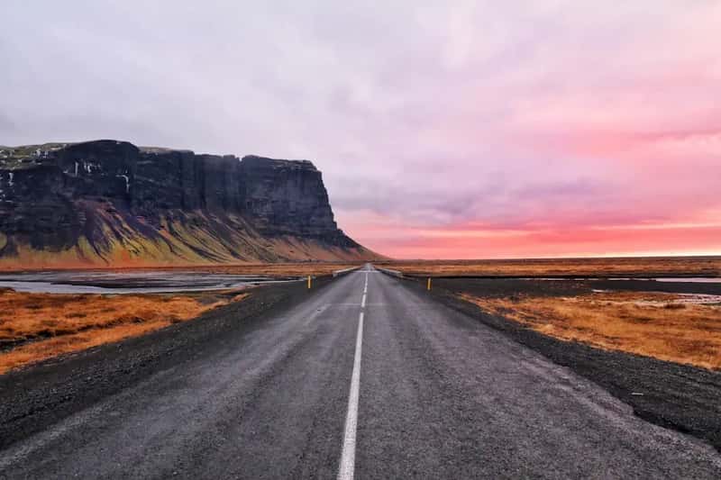 8. Iceland: Taxing Its Way Toward a Tourism Ceiling (Image Credits: Unsplash)
