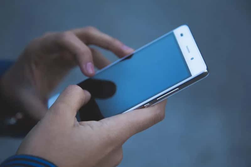 AI and Caller ID Spoofing Are Making It Worse (Image Credits: Pixabay)