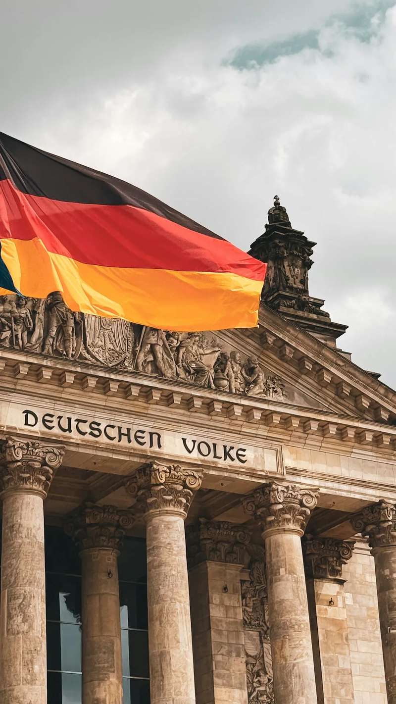 Germany: rewriting the rules to attract skilled labor (Image Credits: Unsplash)