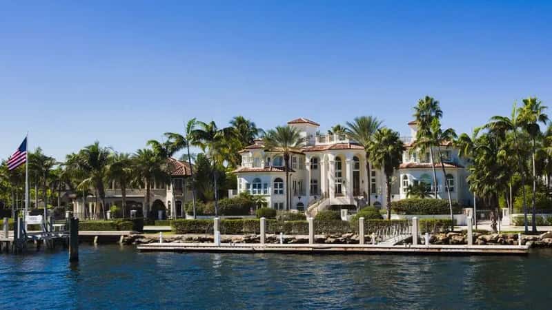 Palm Beach, Florida: The Billionaire's Barrier Island (Image Credits: Pexels)
