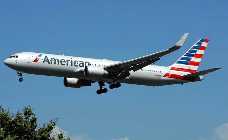 2. American Airlines: The World's Most Frustrating Carrier (Riik@mctr, Flickr, CC BY-SA 2.0)