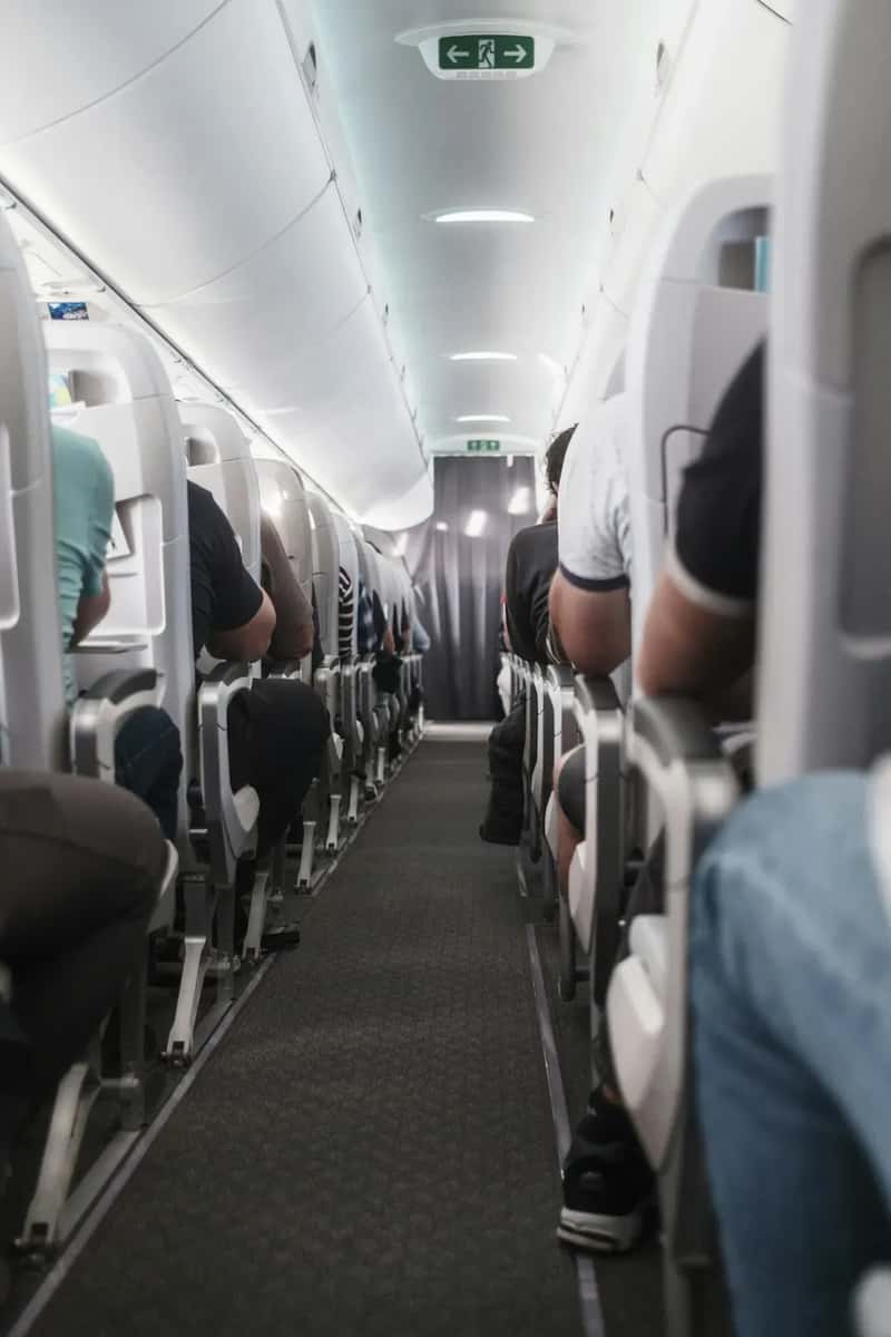 #4 - Cabin Air Is Actively Dehydrating You the Entire Flight (Image Credits: Unsplash)
