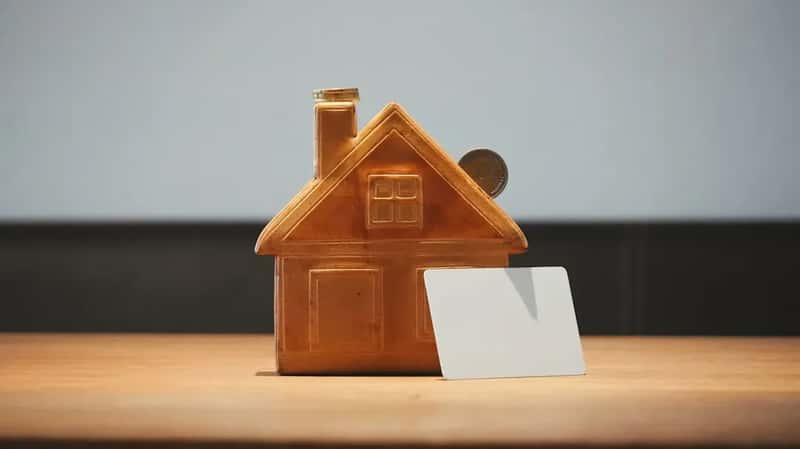 1. Home Insurance Became a Financial Horror Show (Image Credits: Unsplash)