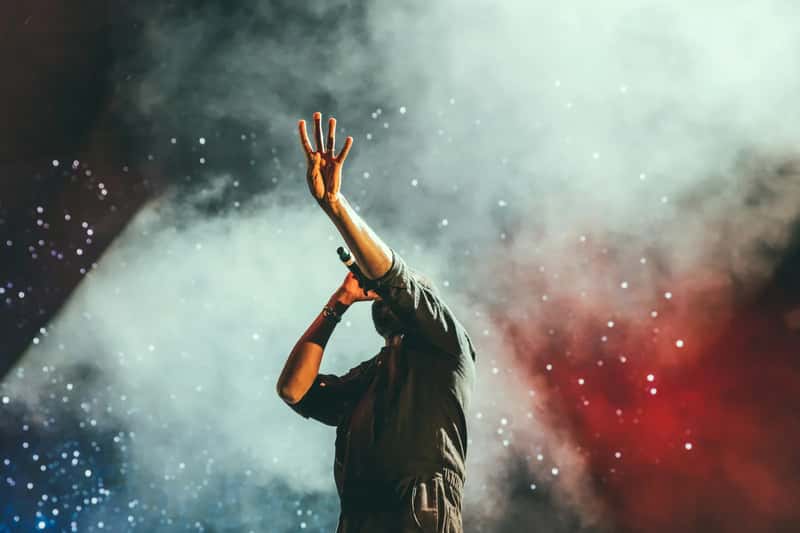 How Long Contracts Actually Run (Image Credits: Unsplash)