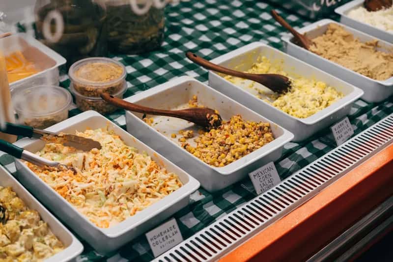 #6 - Buffet Scrambled Eggs (Image Credits: Unsplash)