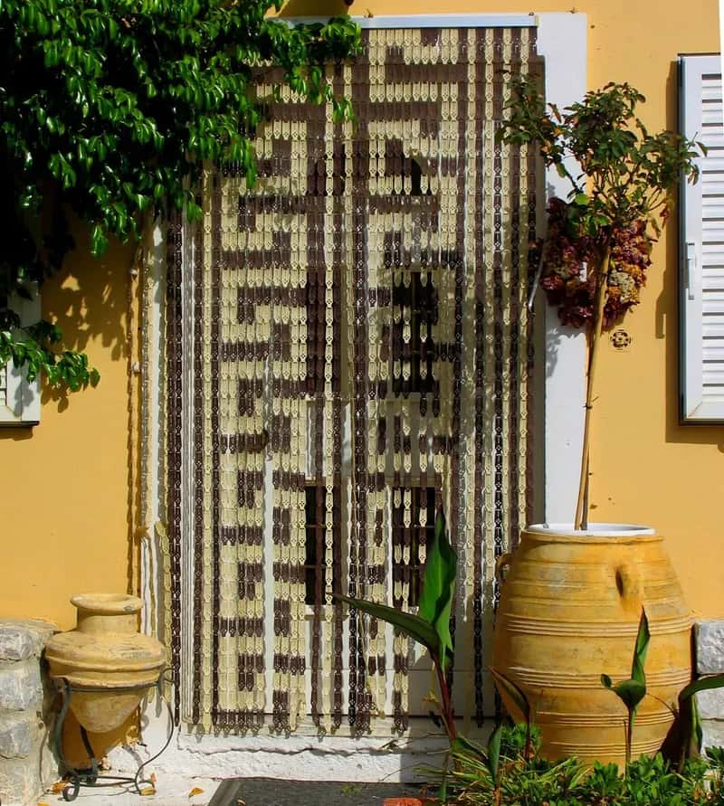 #25 - Bead Curtains as Doorways That Blocked Absolutely Nothing (byrdiegyrl, Flickr, CC BY 2.0)