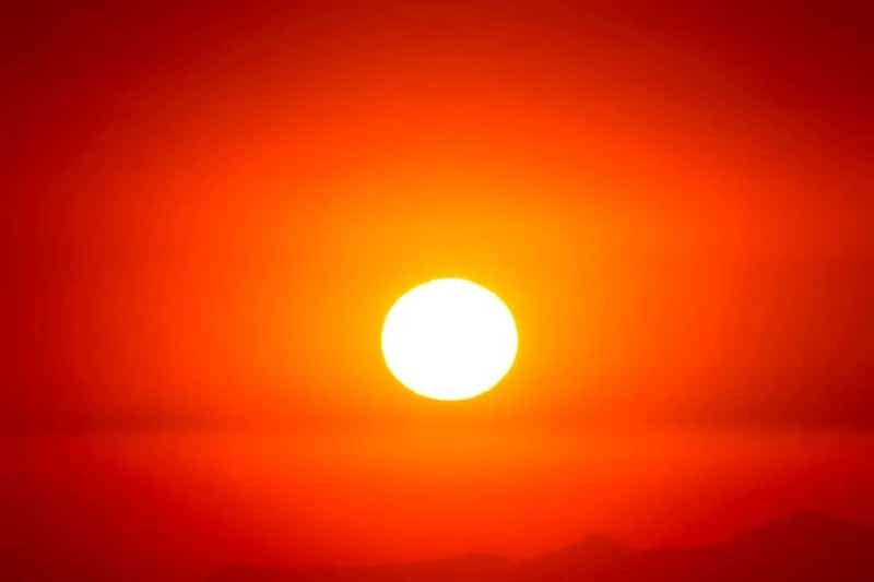 10. Skipping Sunscreen at Higher Elevations (Image Credits: Unsplash)