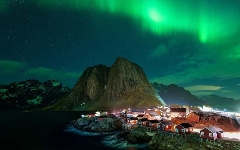 Northern Lights: The Ultimate Celestial Dance (Image Credits: Pixabay)