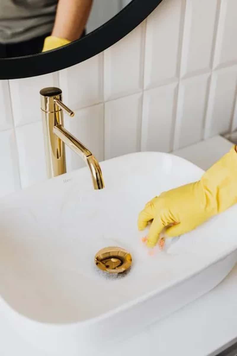 5. Bathroom surfaces and glassware (Image Credits: Pexels)