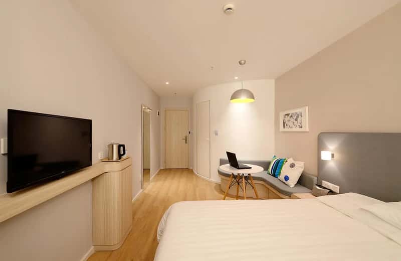 7. The In-Room Kettle or Coffee Maker (Image Credits: Pixabay)