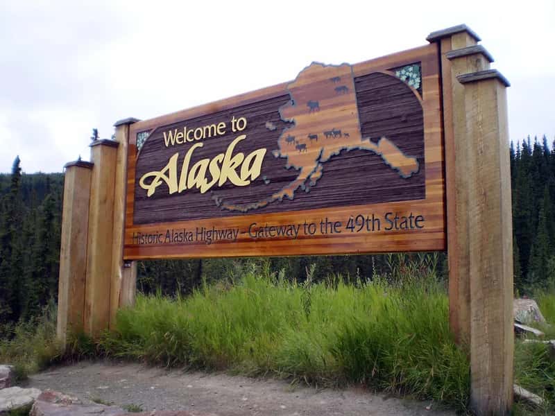 1. Alaska - The Nation's Most Radioactive Air (10.7 pCi/L) (jkbrooks85, Flickr, CC BY 2.0)
