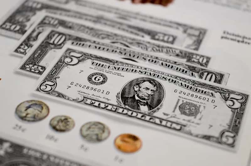 A dollar that behaves like a dollar (Image Credits: Unsplash)