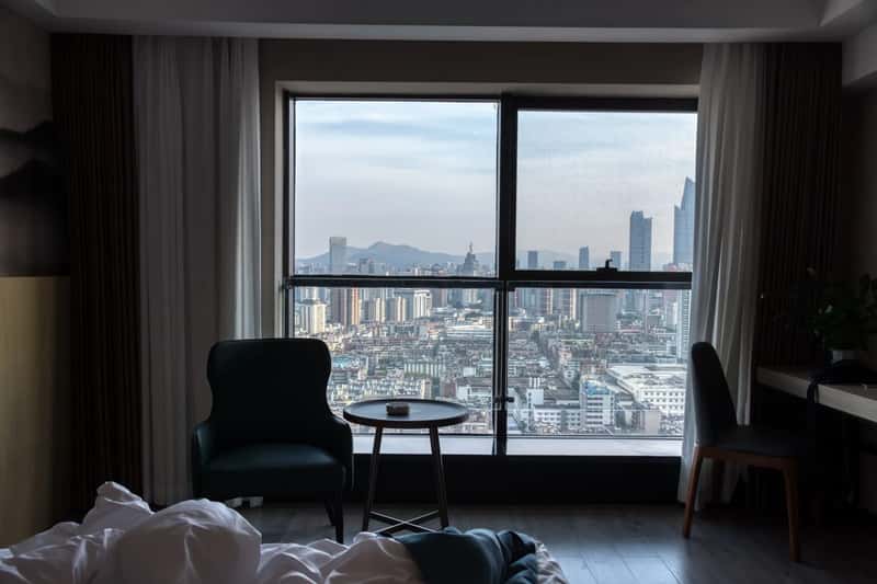 The guaranteed high floor or "better view" fee (Image Credits: Pexels)