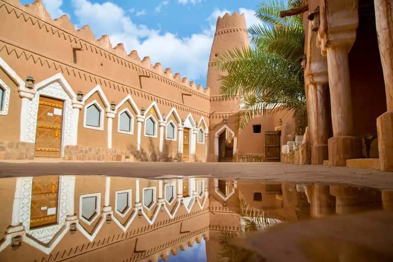 Saudi Arabia: sponsorship rules that shape every outcome (Image Credits: Unsplash)