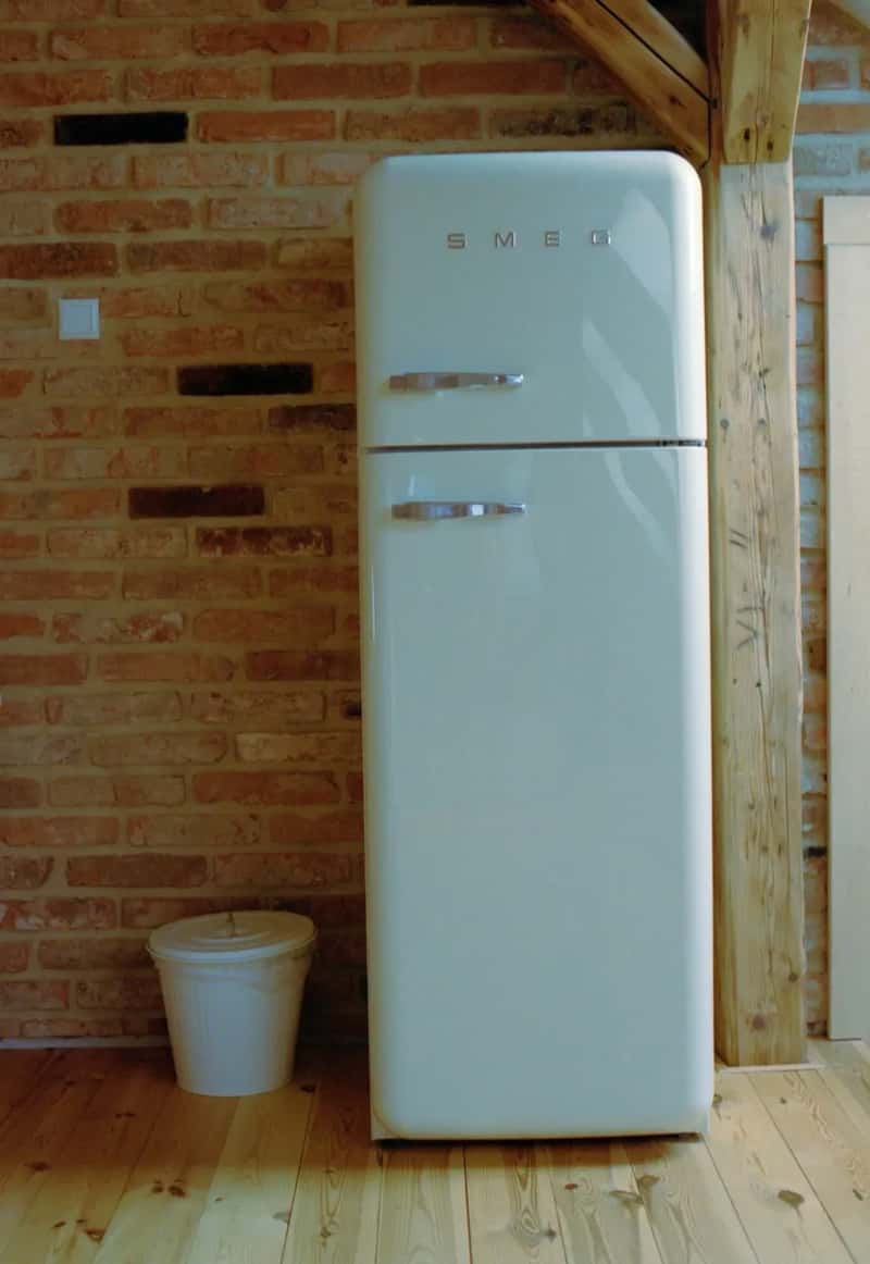 #3 - The Harvest Gold Refrigerator Was the Emotional Heart of the Whole House (Image Credits: Unsplash)