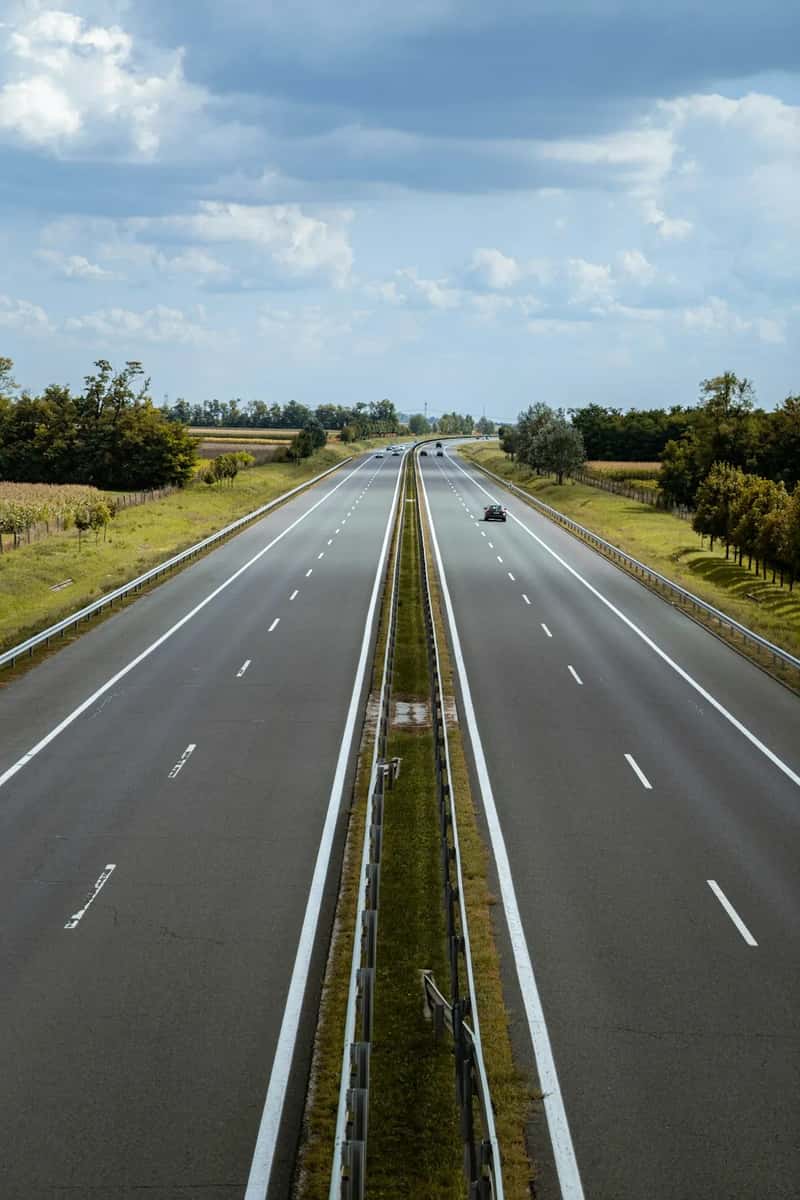 Running out of fuel on the German Autobahn (Image Credits: Unsplash)