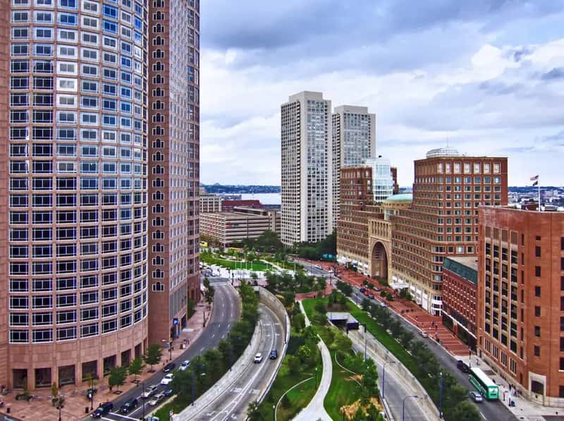 Massachusetts: Where Six Figures Barely Cuts It (Image Credits: Wikimedia)