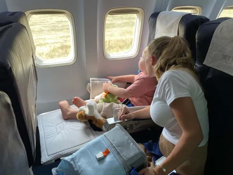 2. Free adjacent seating for parents traveling with young children (Image Credits: Pexels)