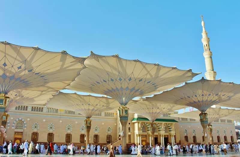 3. Saudi Arabia - Faith, Language, and Full Surrender of Your Old Passport (Image Credits: Pixabay)