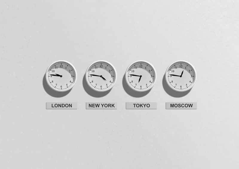 6. Time zones dictate your schedule more than your destination does (Image Credits: Pexels)