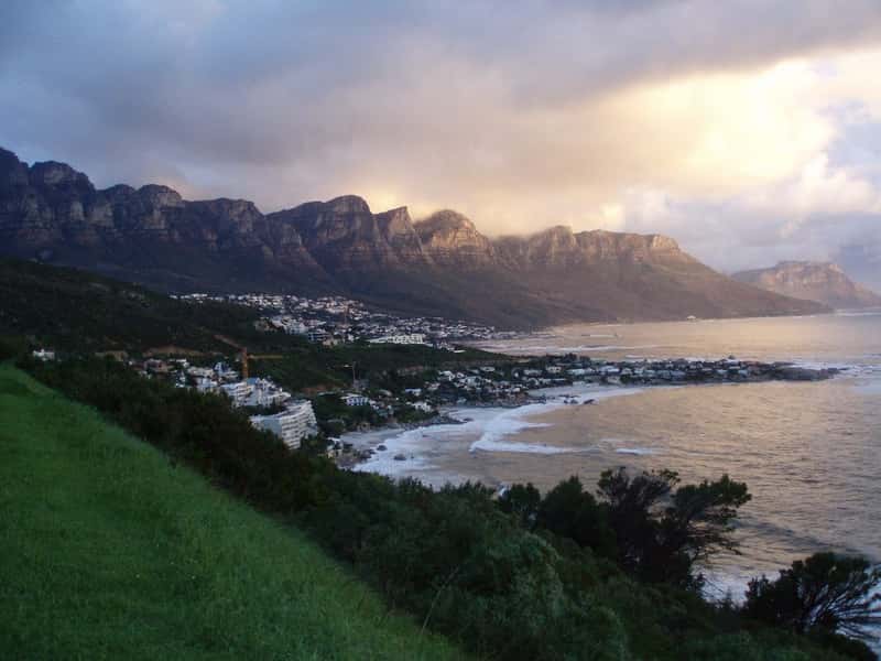 Camps Bay, Cape Town, South Africa: Where Mountains Kiss the Ocean (Image Credits: Flickr)